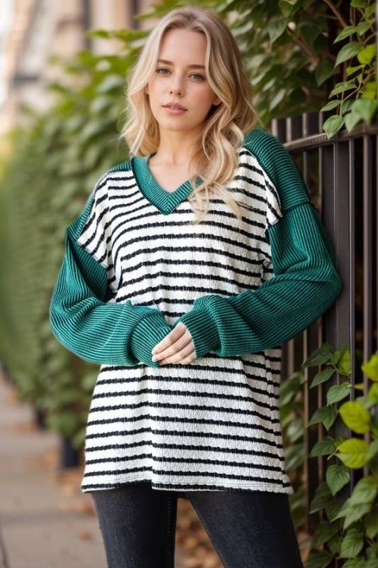ET7710-10 STRIPE AND SOLID URBAN RIBBED CONTRAST TOP: HUNTER GREEN / 2-2-2 (1X-2X-3X)