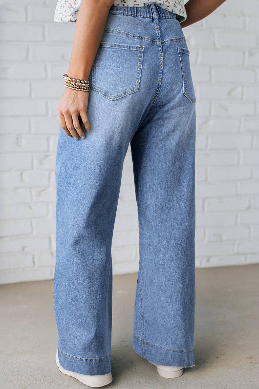 Acid Wash Contrast Lace-up Plus Size Jeans: Iceland Blue / Plus Size / Plus-3X