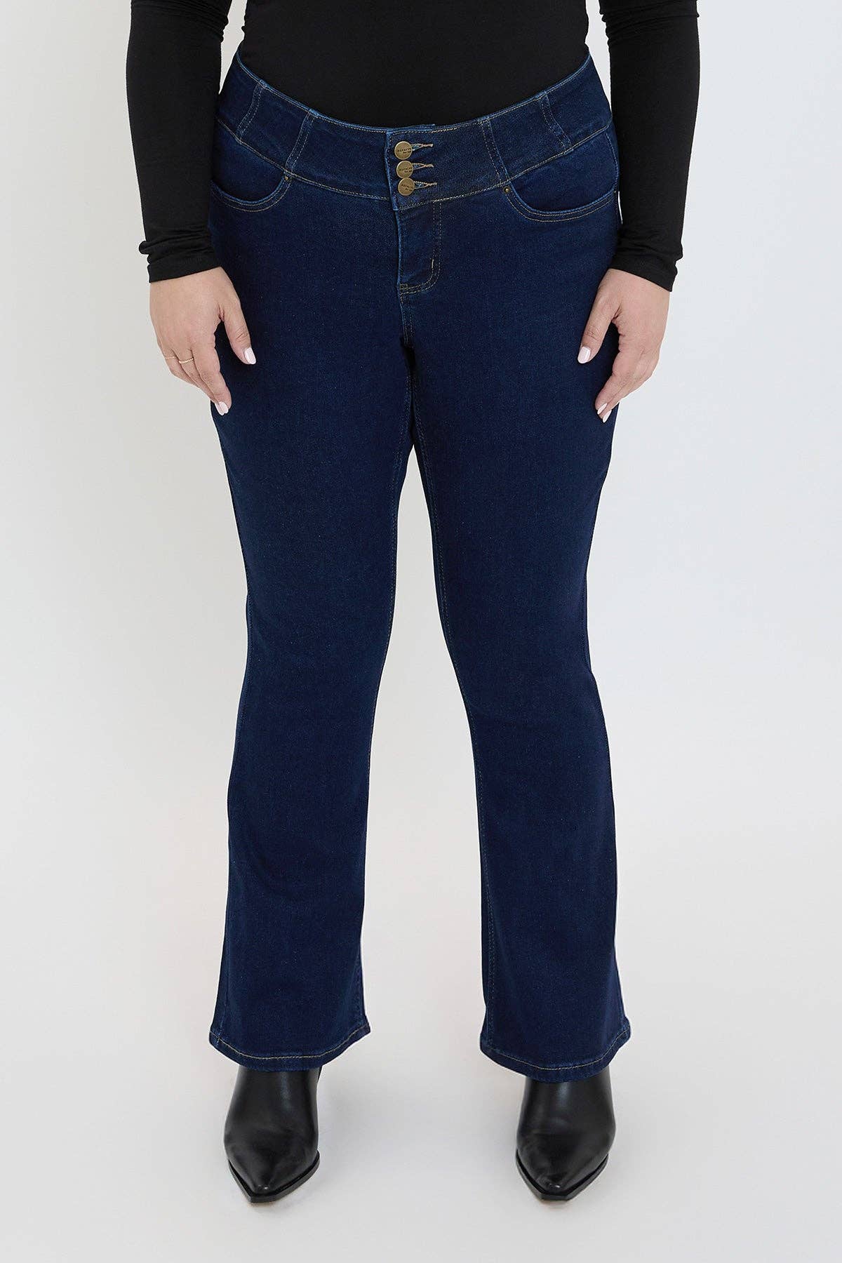 Missy Plus Mid Rise 3-Button Bootcut Jeans-XP057960: S37 / 18W