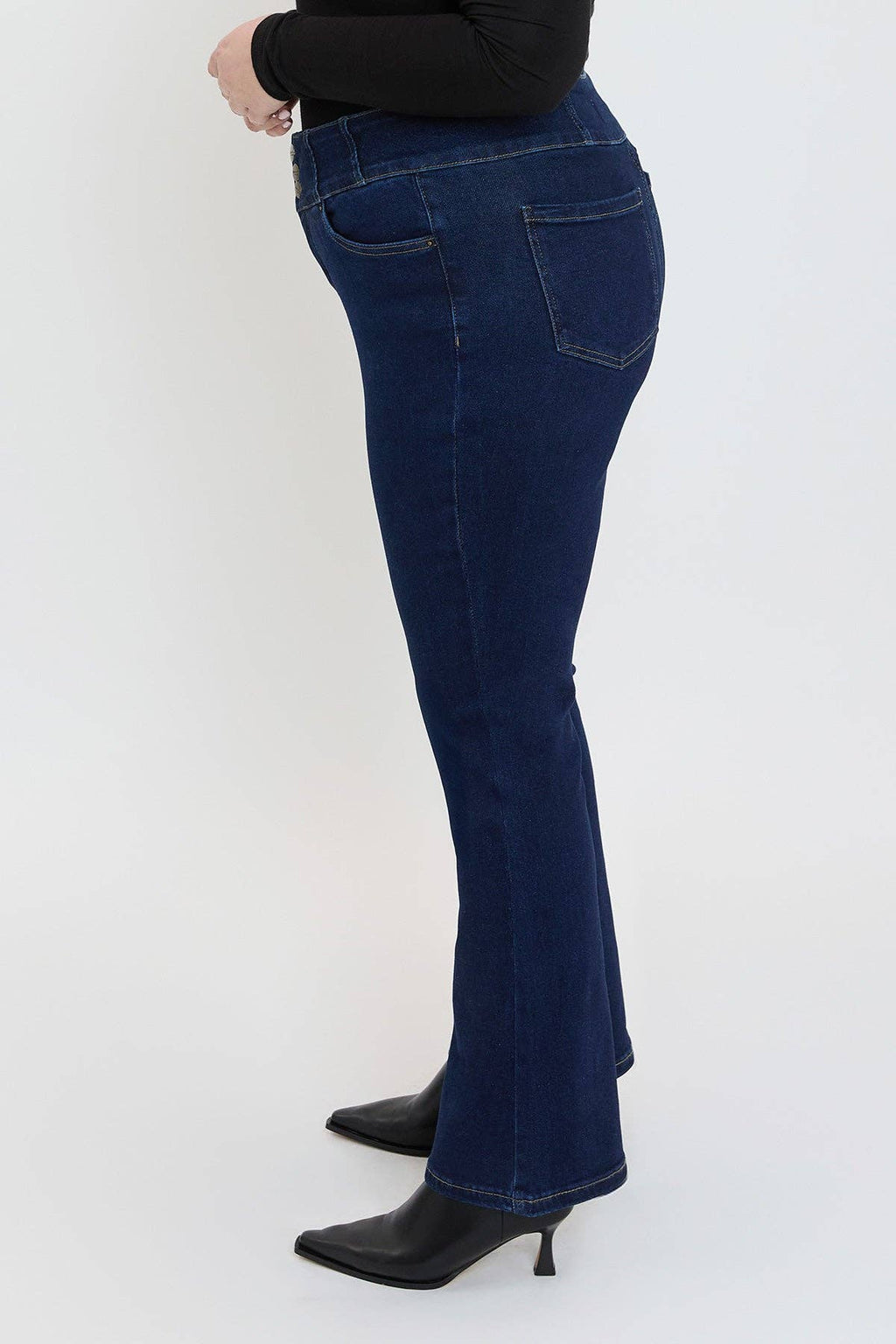 Missy Plus Mid Rise 3-Button Bootcut Jeans-XP057960: S37 / 18W