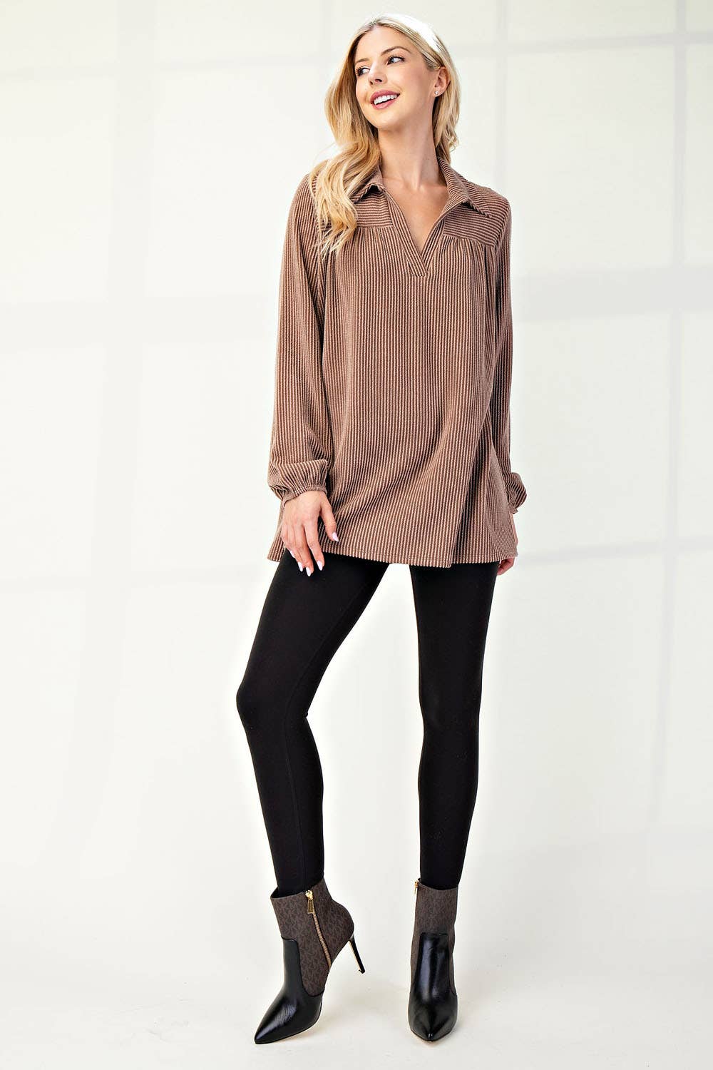 WOMEN'S PLUS SIZE CLASSIC V-NECK  RIB LONG SLEEVE TOP : Green / 1XL